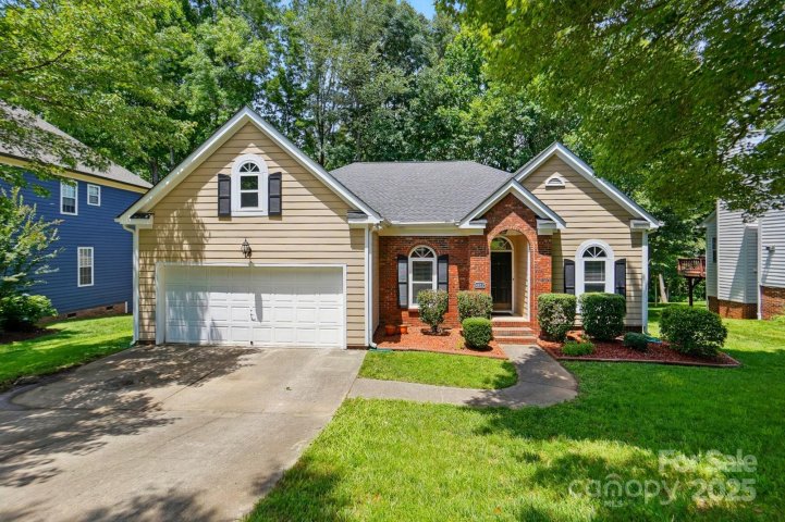 4612 Saxonbury Way sold home in Wellington, Charlotte, NC