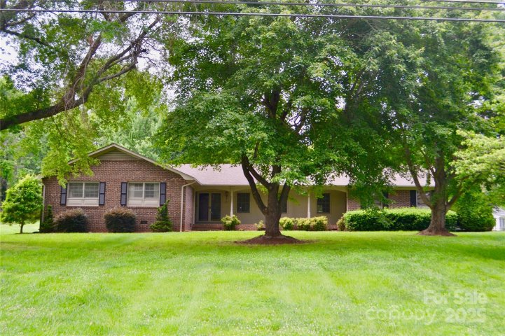 168 Honeysuckle Drive sold home in Forest Hills, Rutherfordton, NC