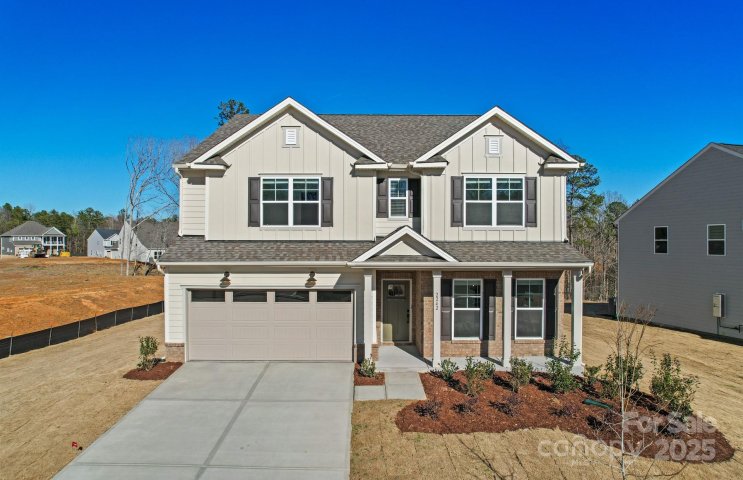 1048 Waxhaw Crossing Drive sold home in Forest Creek, Waxhaw, NC