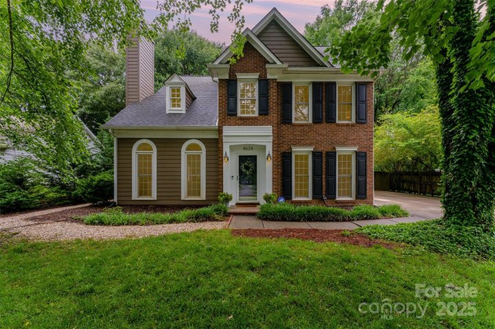 8624 Canter Post Drive sold home in Claiborne Woods, Charlotte, NC