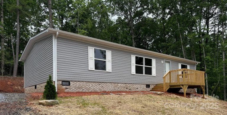 3162 Bear Trail Drive sold home in Burkeshire Estates, Lenoir, NC