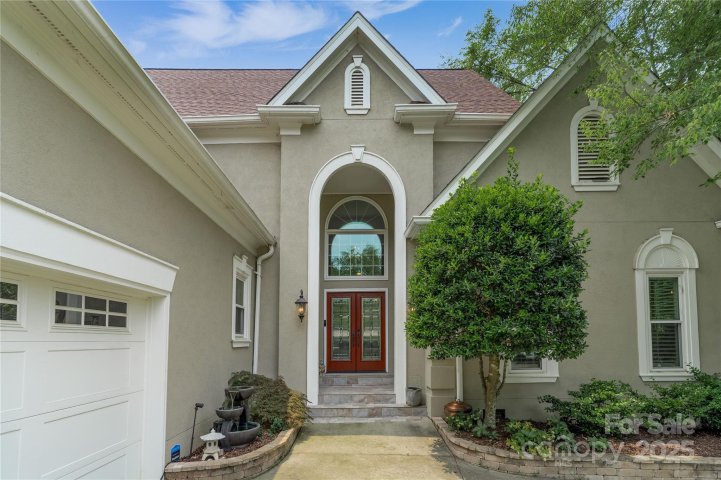 7600 Dunsmuir Court sold home in 100 Norman Place, Cornelius, NC