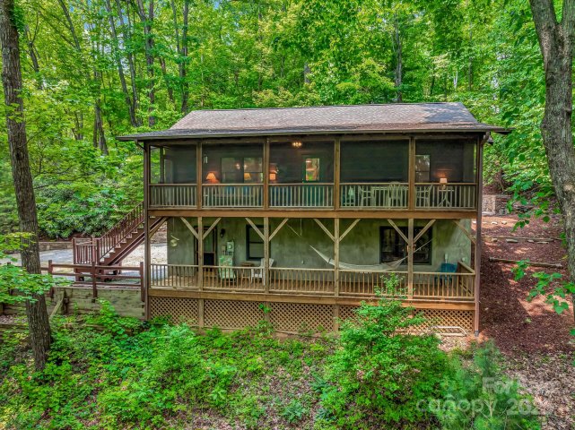 1501 Tanglewood Lane sold home in Lake Sheila, Saluda, NC