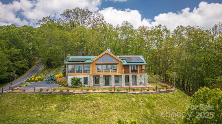 1730 Eagles Roost Road sold home in Alarka Creek Properties, Bryson City, NC
