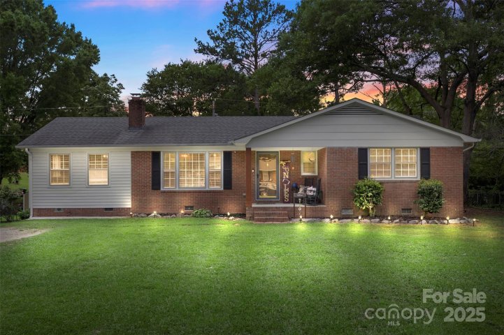 2536 Cambridge Drive sold home in Smokerise, Lancaster, SC
