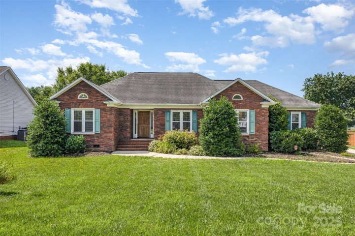 2627 Willis Drive sold home in Stallings Glen, Harrisburg, NC