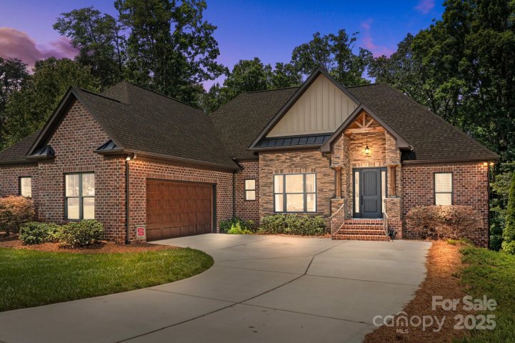 2341 Shiny Leaf Drive sold home in Fairfield Forest, Denver, NC