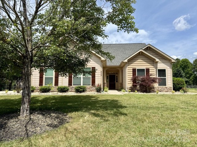 8429 Olde Stonegate Lane sold home in Olde Stonegate, Mint Hill, NC
