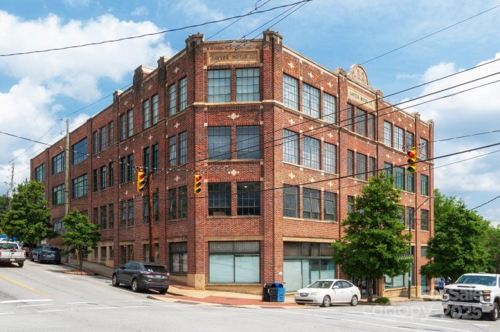 100 Coxe Avenue 309 sold home in Sawyer Motor Building, Asheville, NC