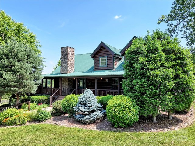 32 Tibi Lane sold home in Qualla Woods, Waynesville, NC