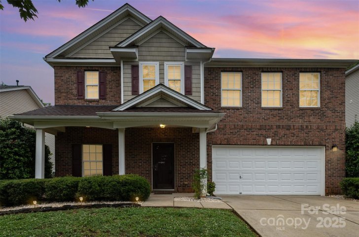 237 Lylic Woods Drive sold home in English Trails, Fort Mill, SC
