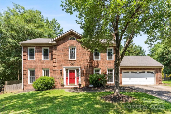 14402 Raynham Drive sold home in The Settlements at Withrow Downs, Charlotte, NC