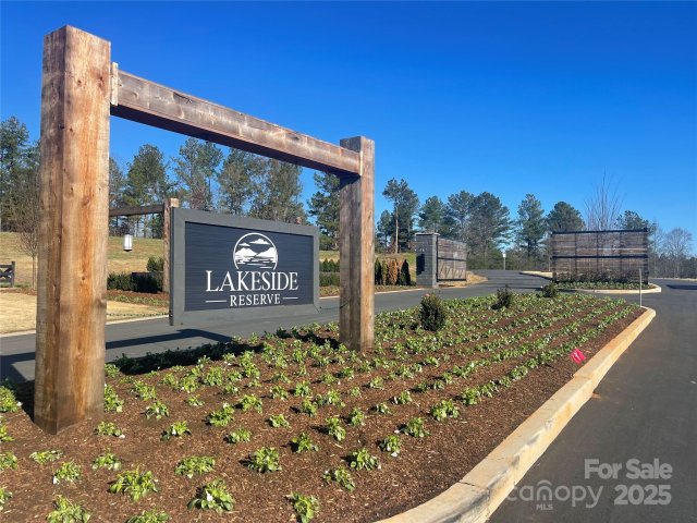 2157 Castle Peak Mountain active home in Lakeside Reserve, Connelly Springs, NC