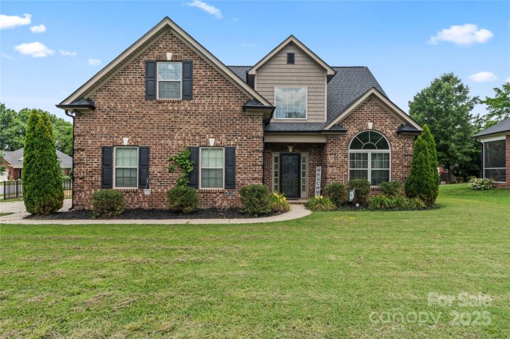 5379 Roberta Meadows Court sold home in Roberta Meadows, Concord, NC