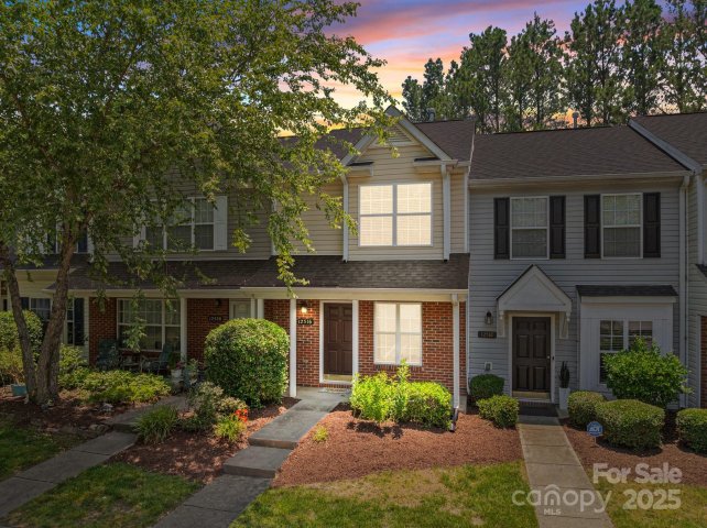 12516 Hennigan Place Lane sold home in Rozzelles Landing, Charlotte, NC