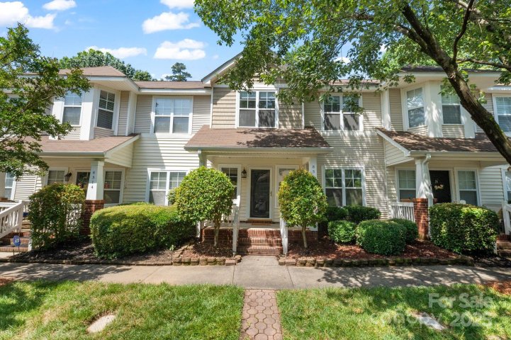 8310 Brickle Lane sold home in Townhomes at Birkdale Village, Huntersville, NC