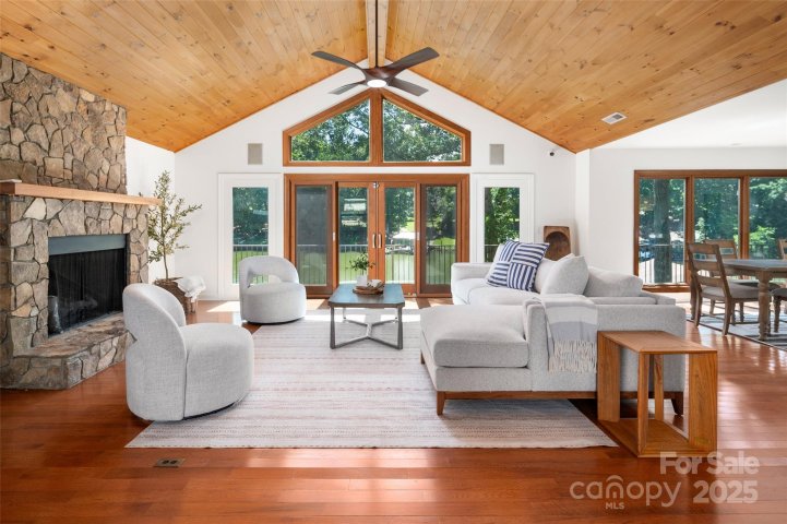 6259 River Cabin Lane sold home in lake Wylie, Charlotte, NC