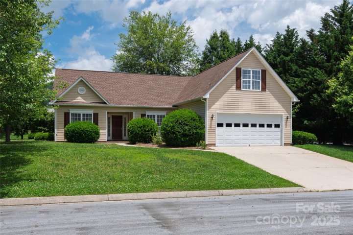 395 Running Briar Road sold home in Livingston Farms, Fletcher, NC
