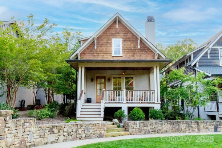 12 Fay Jones Lane pending home in Cheshire, Black Mountain, NC