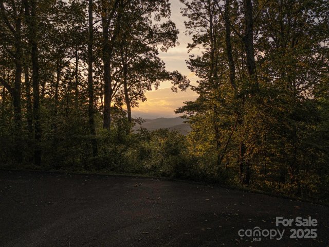 15 Casta Way sold home in Chestnut Mountain, Asheville, NC