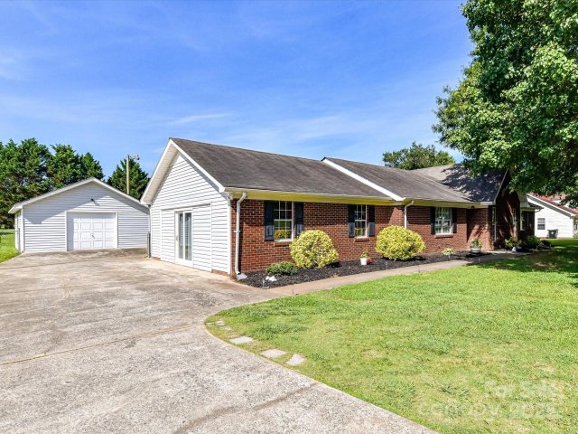 5105 Hampton Meadows Road sold home in Hampton Meadows, Monroe, NC