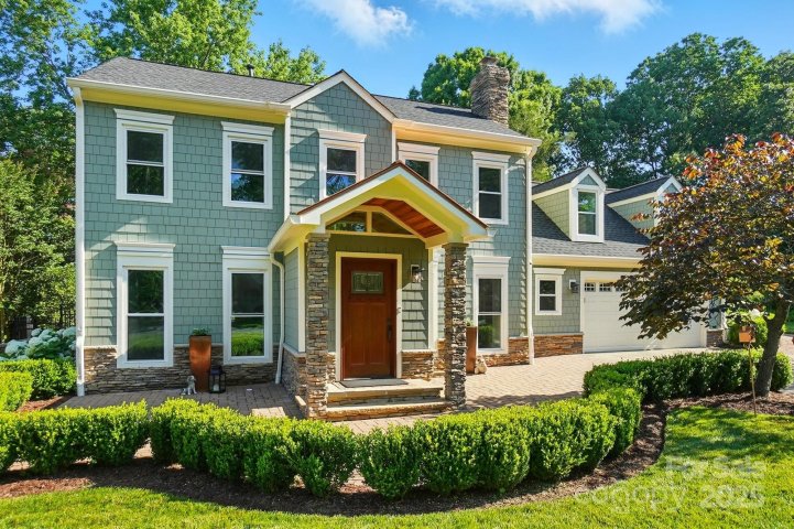 4825 Deanscroft Drive sold home in Wessex Square, Charlotte, NC