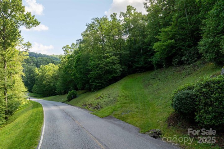 Tbd Lot 107 Firethorn Trail active home in Firethorn, Blowing Rock, NC