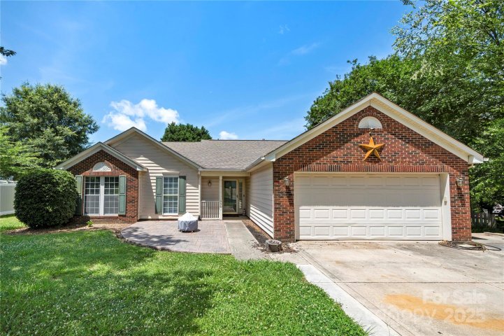 4507 Mackinac Street sold home in Clearbrook, Charlotte, NC
