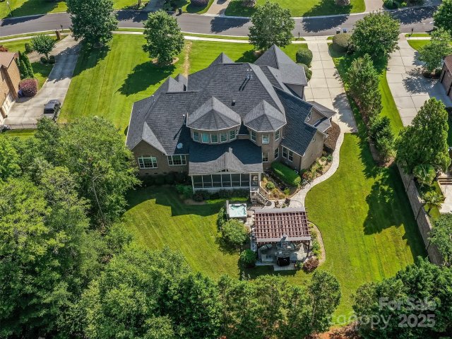 1377 Shinnecock Lane sold home in Firethorne, Fort Mill, SC