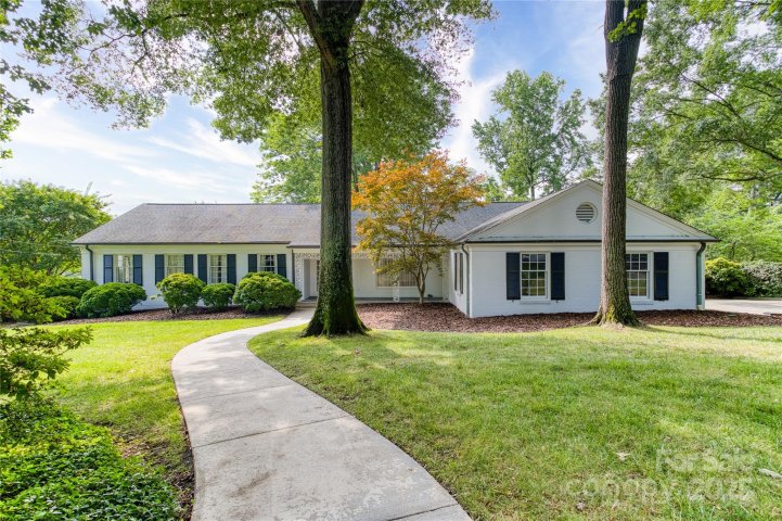 11 Pine Tree Road sold home in Country Club, Salisbury, NC