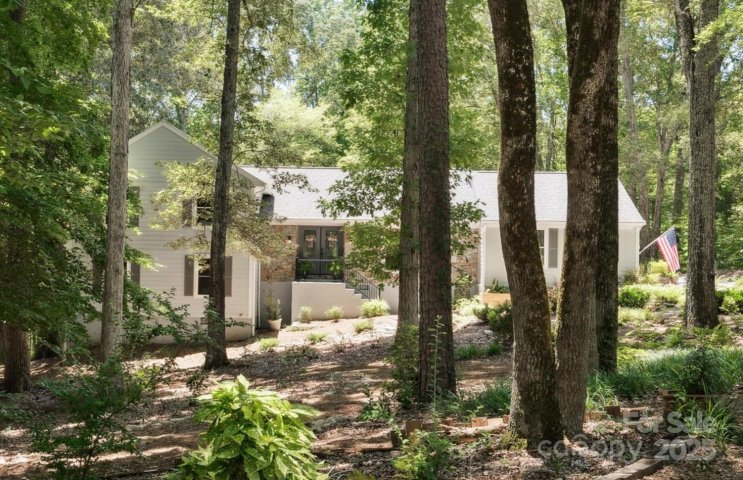 1711 Apple Tree Lane 28 sold home in Olde Williamsburg, Fort Mill, SC