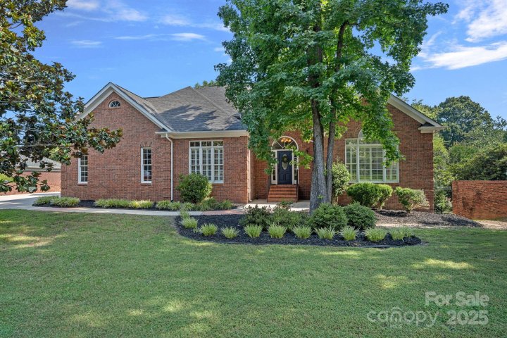 343 Gringley Hill Road sold home in Bailiwyck, Fort Mill, SC