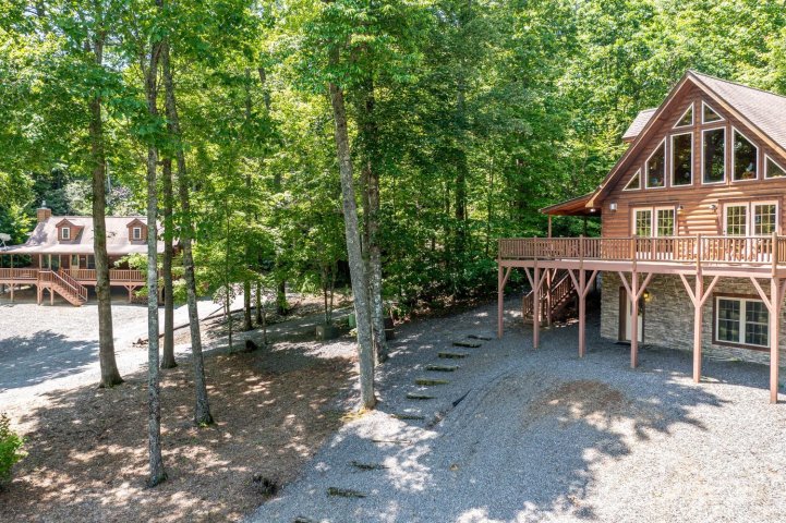 Homes in Toms Creek, Black Mountain