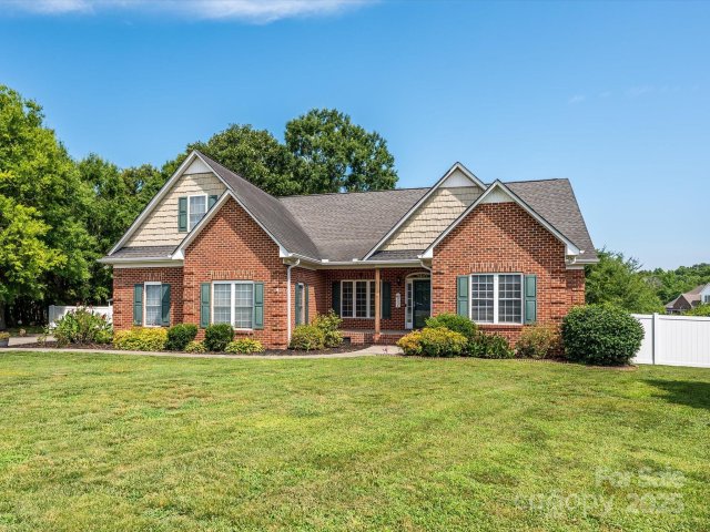 850 Meadow Drive sold home in Oak Glen, Oakboro, NC