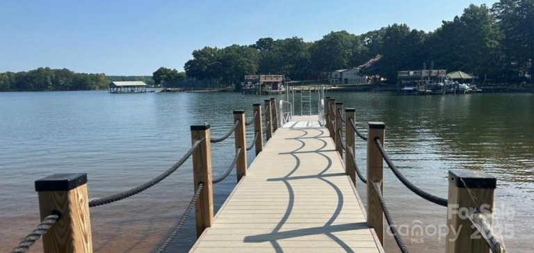 126 Aqua Drive sold home in Lakeview Shores, Mooresville, NC