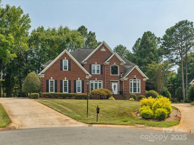 13101 Kensworth Court sold home in Providence Crossing, Charlotte, NC
