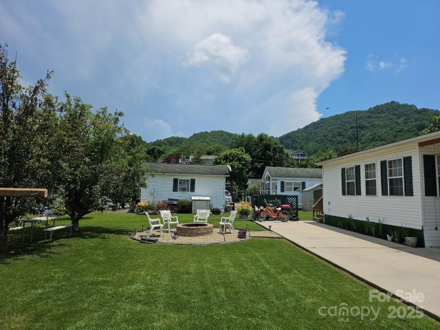 37 Strollers Lane sold home in Summer Place, Waynesville, NC