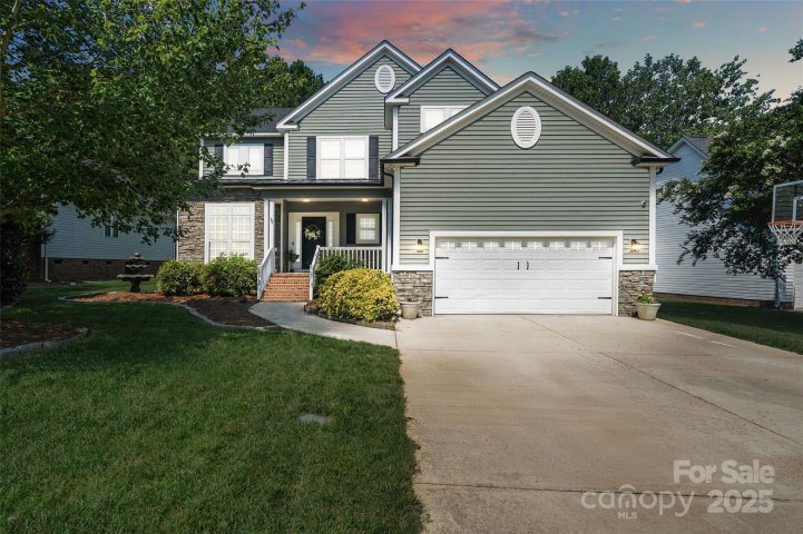 1677 Shetland Lane sold home in Seven Oaks, Rock Hill, SC