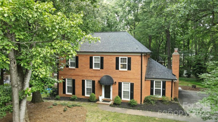 9535 Hinson Drive sold home in Sardis Forest, Matthews, NC
