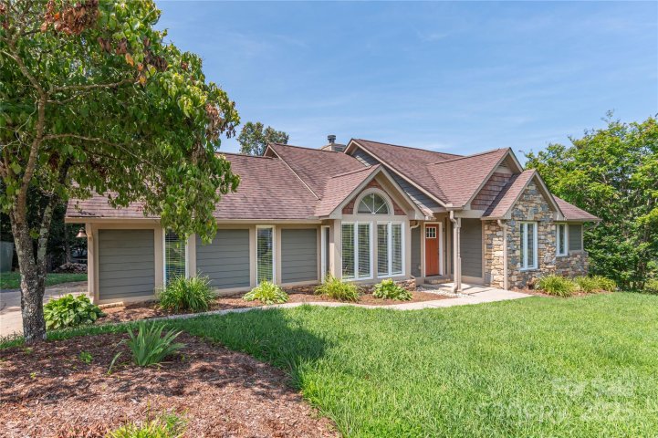 2 New Cross South sold home in Eastmoor, Asheville, NC