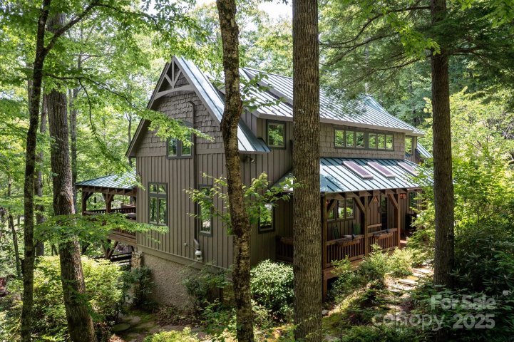 151 Sanctuary Drive sold home in Mt. Mitchell Lands, Burnsville, NC