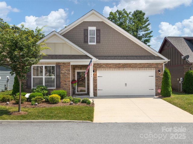 602 Summerfield Place sold home in Orchards of Flat Rock, Flat Rock, NC