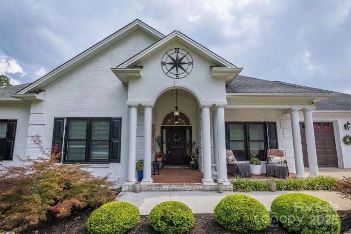 6294 Hayden Drive sold home in Shoal Creek Cove, Hickory, NC