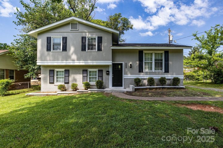 609 Bilmark Avenue sold home in Kentwood, Charlotte, NC