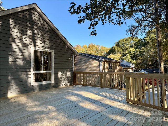 7215 Connan Lane sold home in Shadow Lake, Charlotte, NC