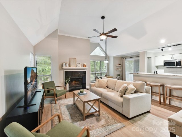 2500 Cranbrook Lane 11 sold home in The Villages of Eastover Glen, Charlotte, NC