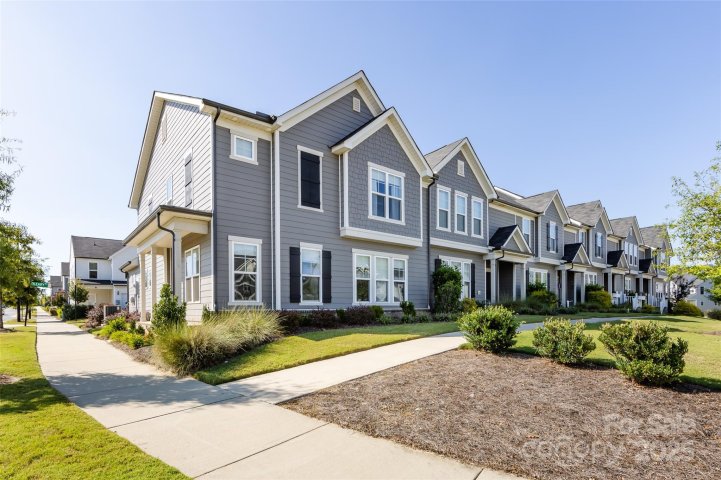 23109 Clarabelle Drive sold home in Pringle Towns, Charlotte, NC