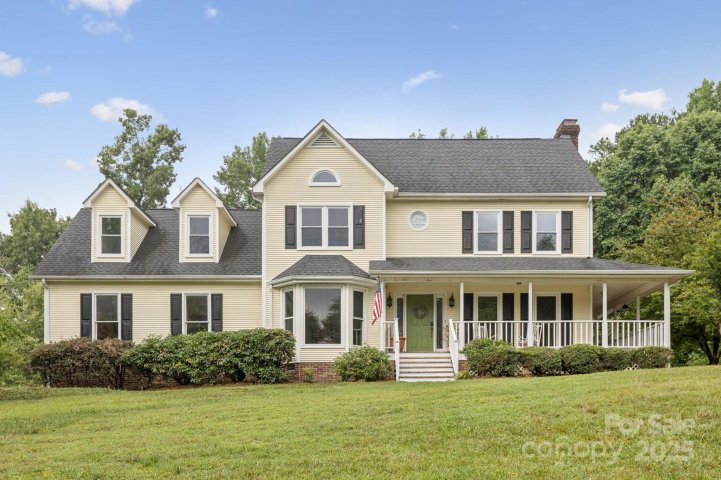 851 Tanglewood Drive sold home in Woodcreek, Concord, NC
