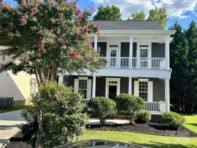 7017 Holly Grove Court sold home in Chestnut Oaks, Matthews, NC