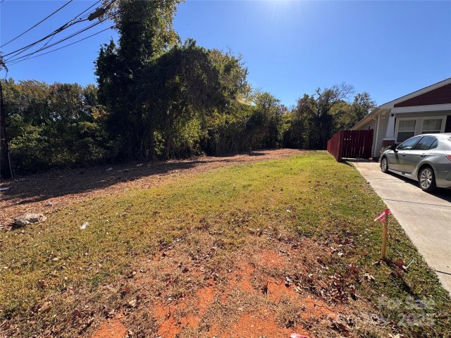 3017 Melita Avenue active home in Washington Heights, Charlotte, NC